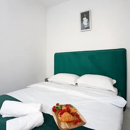 Calea Victoriei Old Town 2 Bucareste