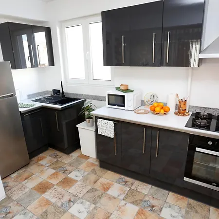 Calea Victoriei Old Town 2