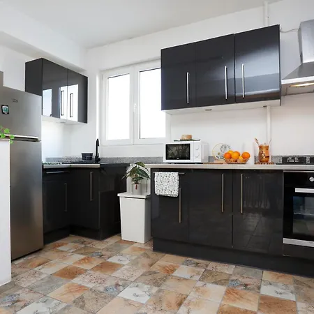 Calea Victoriei Old Town 2